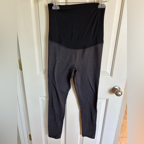 Heathered Gray Maternity Workout Leggings - Picture 1 of 3
